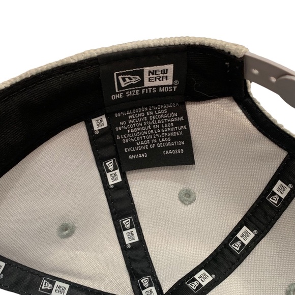 St. Louis Cardinals New Era Corduroy er Adjustable Hat - Gray Baseball - Picture 5 of 6